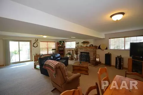 403 Bittersweet, Germantown Hills, IL 61548 photo 11