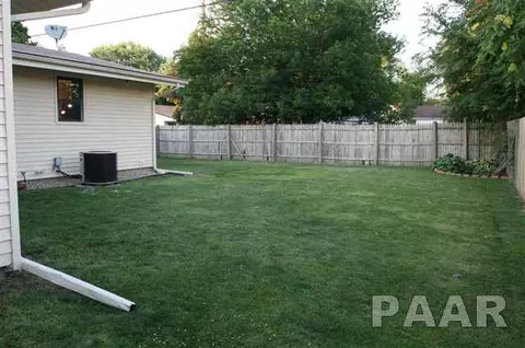 514 Embert Pl, Peoria, IL 61603 photo 14