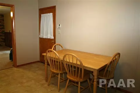 514 Embert Pl, Peoria, IL 61603 photo 6