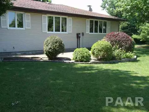 1005 E Polk St, Morton, IL 61550 photo 4