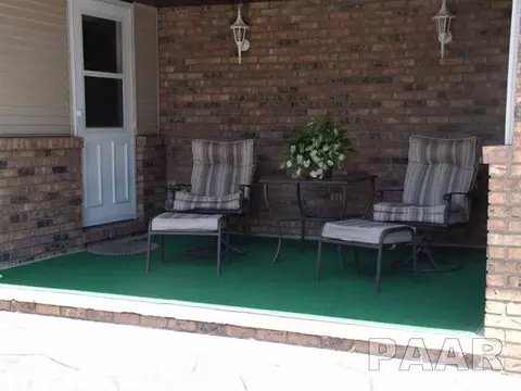 1005 E Polk St, Morton, IL 61550 photo 3