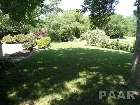 1005 E Polk St, Morton, IL 61550 photo 6