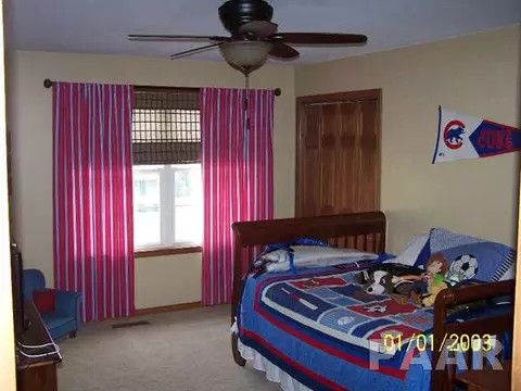 5 Holborn Ct, Washington, IL 61571 photo 8