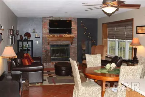 5 Holborn Ct, Washington, IL 61571 photo 5