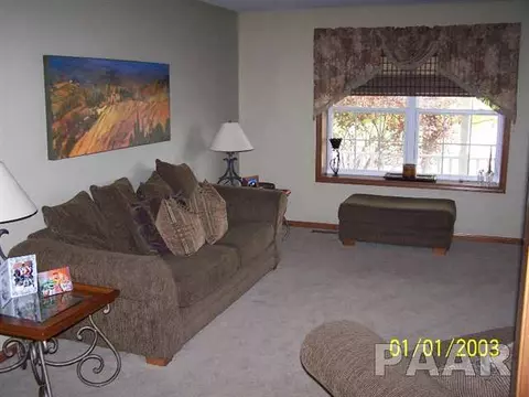5 Holborn Ct, Washington, IL 61571 photo 6