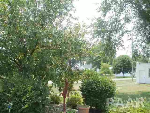 615 Carter, Fairview, IL 61432 photo 2