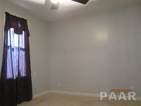 314 Parkside Dr, Washburn, IL 61570 photo 8