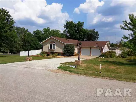 333 Arbor Vitae Dr, Metamora, IL 61548 photo 1