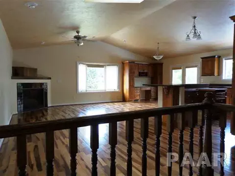 333 Arbor Vitae Dr, Metamora, IL 61548 photo 7