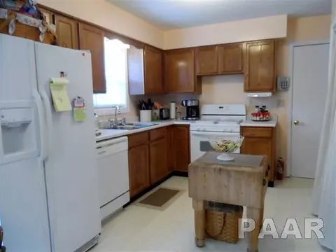4623 S Canterbury Ct, Mapleton, IL 61547 photo 3