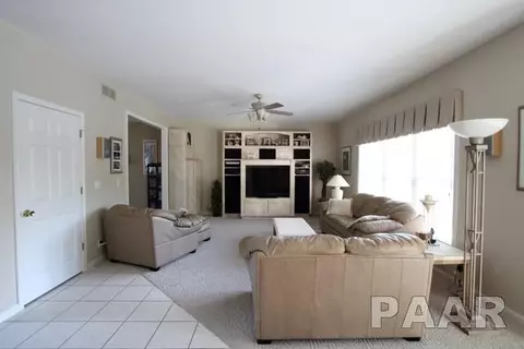2411 W Murphy, Dunlap, IL 61525 photo 6