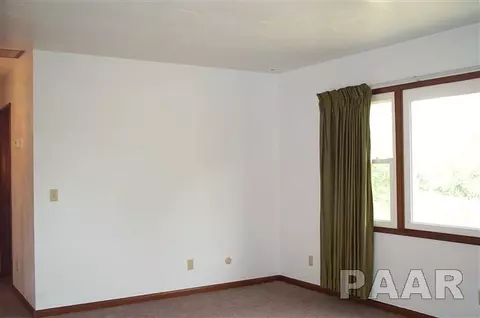 122 Pieper, Delavan, IL 61734 photo 3