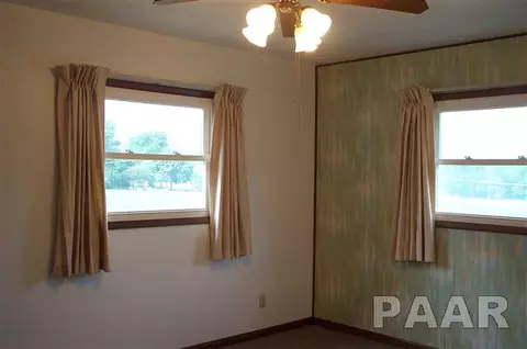 122 Pieper, Delavan, IL 61734 photo 7