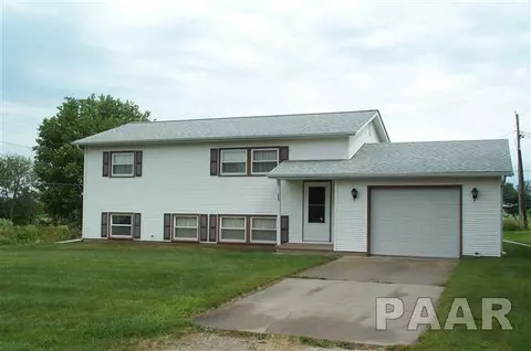 122 Pieper, Delavan, IL 61734 photo 2