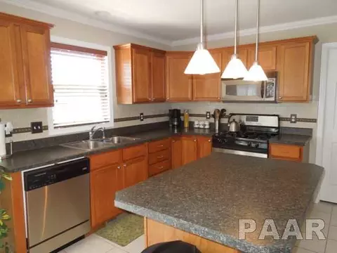 10914 N Crestpointe Ln, Dunlap, IL 61525 photo 5