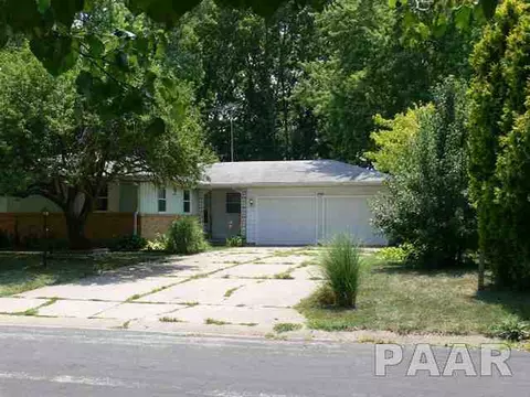 1122 Brookview Ln, Peoria, IL 61615 photo 1