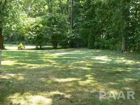 1122 Brookview Ln, Peoria, IL 61615 photo 5