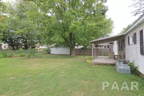 204 Jo Ave, Germantown Hills, IL 61548 photo 3