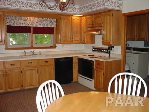 601 State, Benson, IL 61516 photo 6
