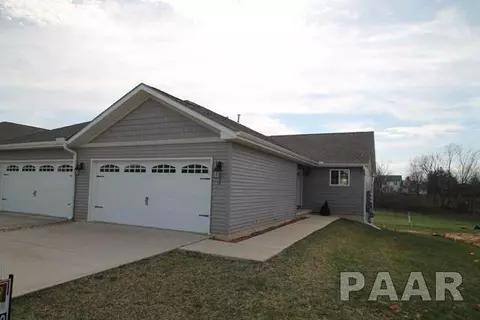 640 Bittersweet Ave, Germantown Hills, IL 61548 photo 1