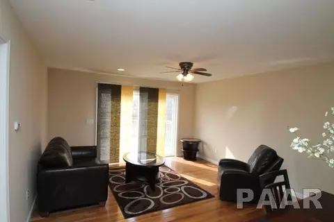 640 Bittersweet Ave, Germantown Hills, IL 61548 photo 4