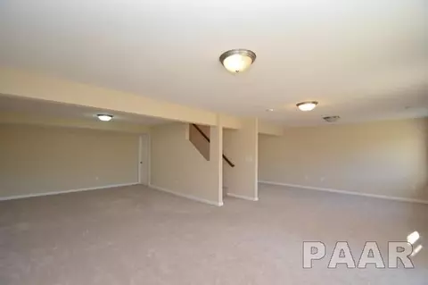 640 Bittersweet Ave, Germantown Hills, IL 61548 photo 12