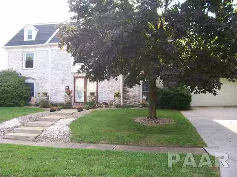 1001 Devonshire Rd, Washington, IL 61571 photo 2