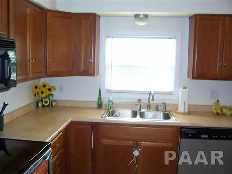 1001 Devonshire Rd, Washington, IL 61571 photo 7