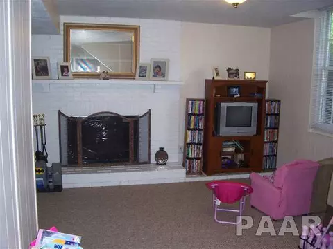 1001 Devonshire Rd, Washington, IL 61571 photo 4