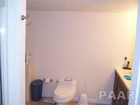 1001 Devonshire Rd, Washington, IL 61571 photo 11
