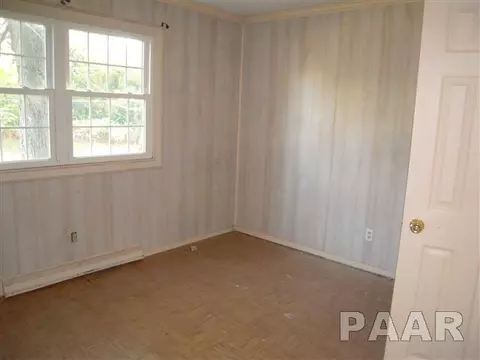 509 E 3rd, Maquon, IL 61458 photo 12