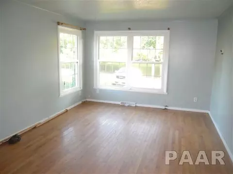 509 E 3rd, Maquon, IL 61458 photo 7