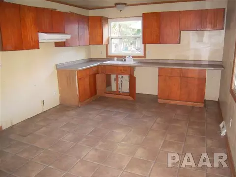 509 E 3rd, Maquon, IL 61458 photo 8
