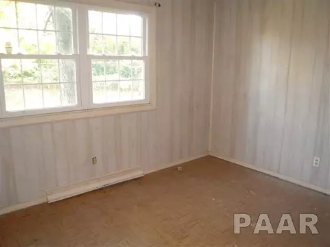 509 E 3rd, Maquon, IL 61458 photo 13