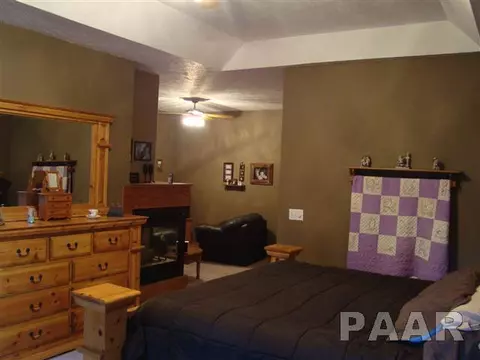 1336 E Locust, Canton, IL 61520 photo 12