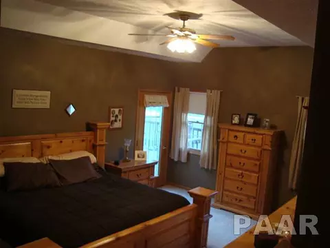 1336 E Locust, Canton, IL 61520 photo 14