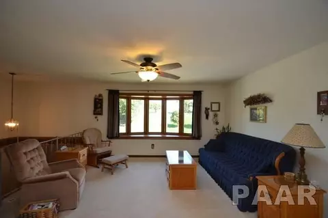 473 Grebner Rd, Metamora, IL 61548 photo 4