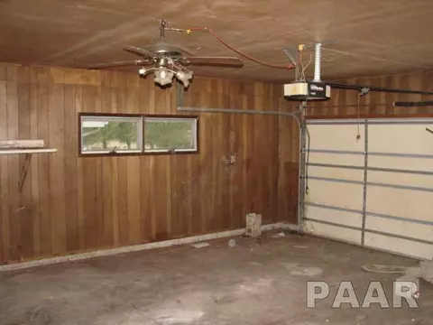 607 W High, Roanoke, IL 61561 photo 14