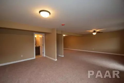 630 Bittersweet Ave, Germantown Hills, IL 61548 photo 20