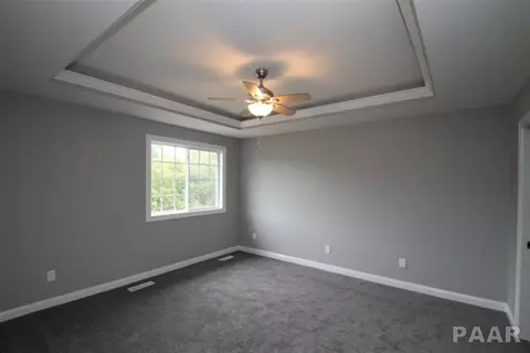632 Bittersweet Ave, Germantown Hills, IL 61548 photo 5