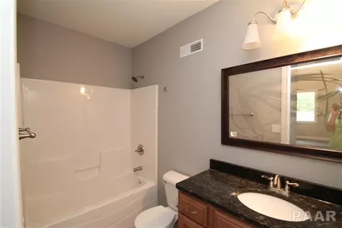 632 Bittersweet Ave, Germantown Hills, IL 61548 photo 13
