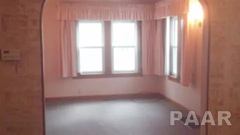615 N 3rd, Canton, IL 61520 photo 3