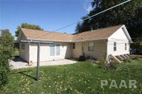 101 Greene, Delavan, IL 61734 photo 3