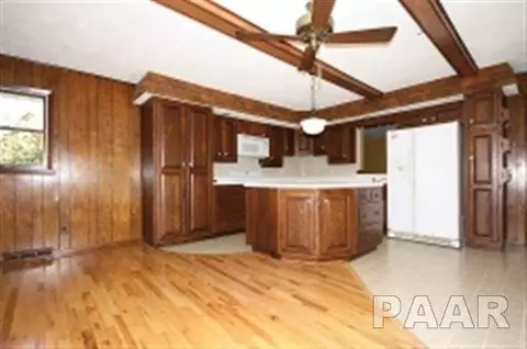 101 Greene, Delavan, IL 61734 photo 8