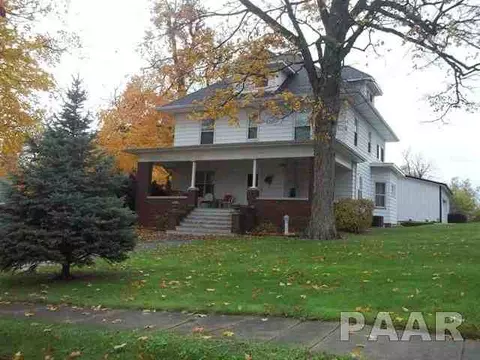 402 Eureka, Eureka, IL 61530 photo 1