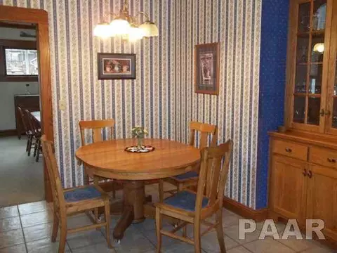402 Eureka, Eureka, IL 61530 photo 8