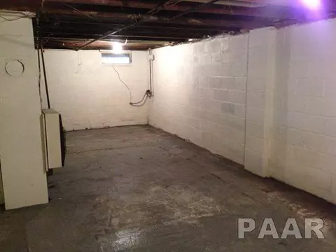1045 E Myrtle, Canton, IL 61520 photo 7