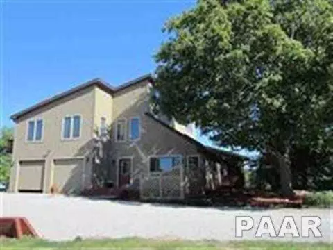 1367 County Road 2000 E, Roanoke, IL 61561 photo 2