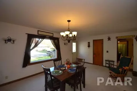 210 E Sheridan, Manito, IL 61546 photo 6
