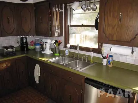 110 N Morgan, Metamora, IL 61548 photo 11